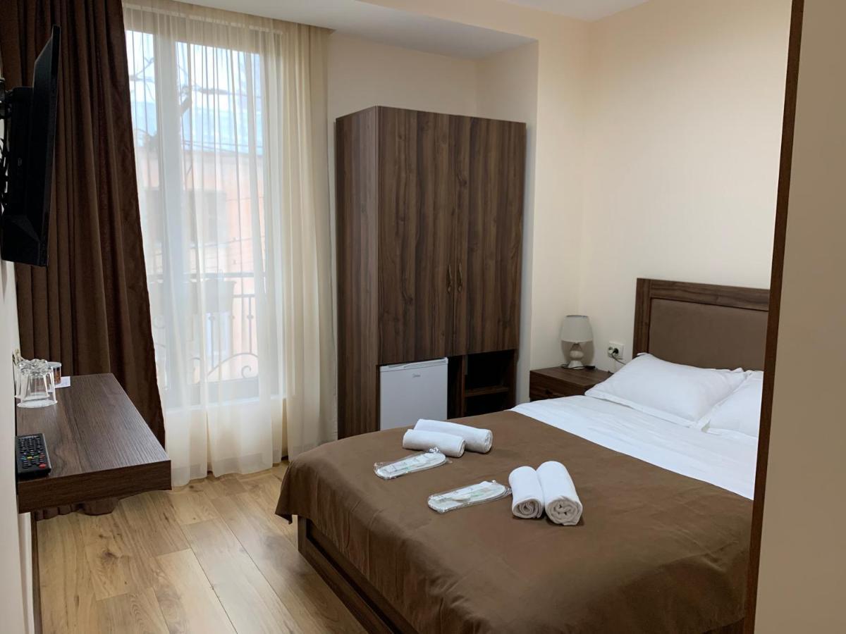 Gala Boutique Hotel Кутаїсі Екстер'єр фото